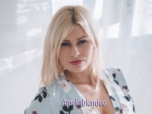 Ameliablondee