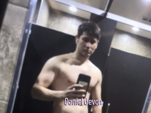 Daniel_devon