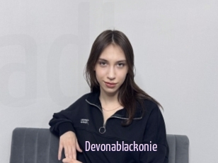 Devonablackonie