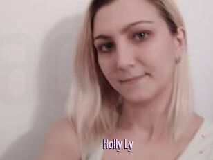 Holly_Ly
