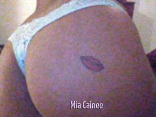 Mia_Cainee