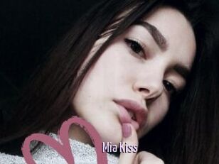 Mia_Kiss_