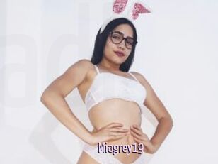 Miagrey19