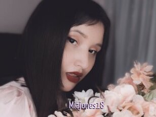 Miajones18