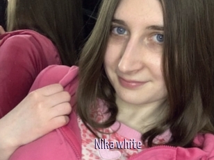 Nika_white