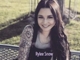 Rylee_Snow