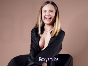 Roxysmiles